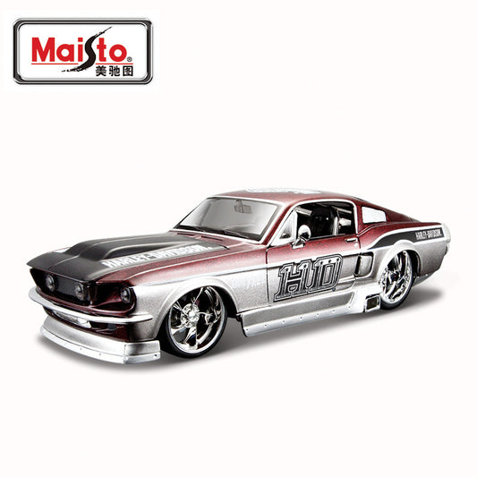 Maisto 1/24 Ford Mustang GT 1967 Collection Classic Car Model