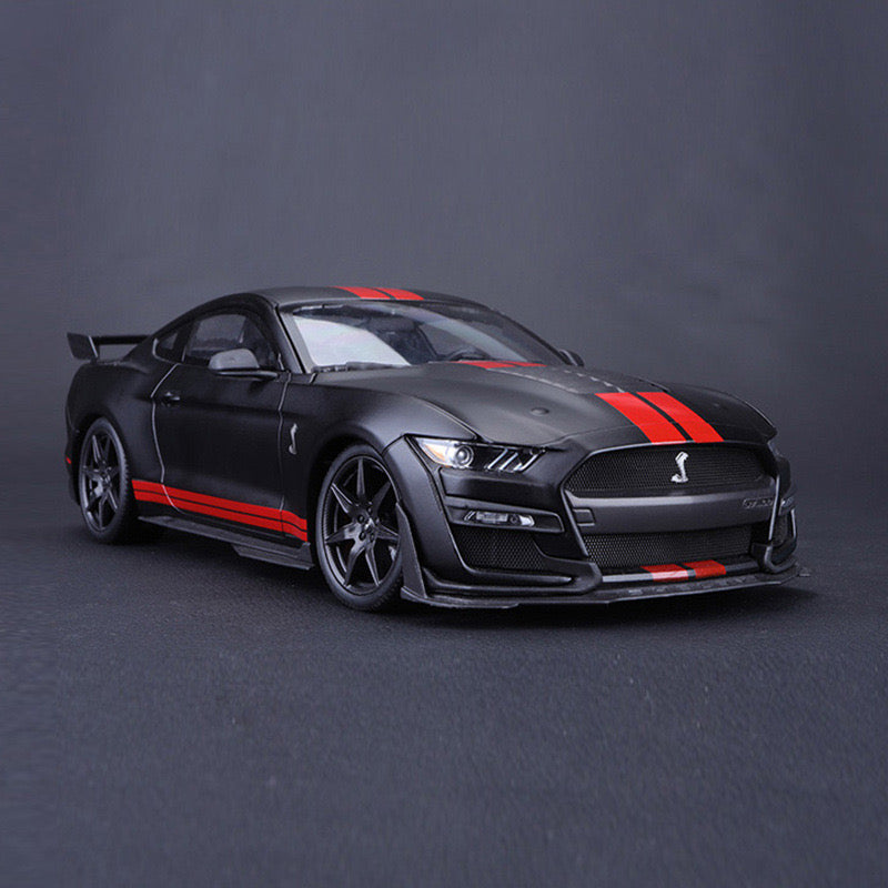 MAISTO 1/18 Ford Shelby GT500  Modern Car Model