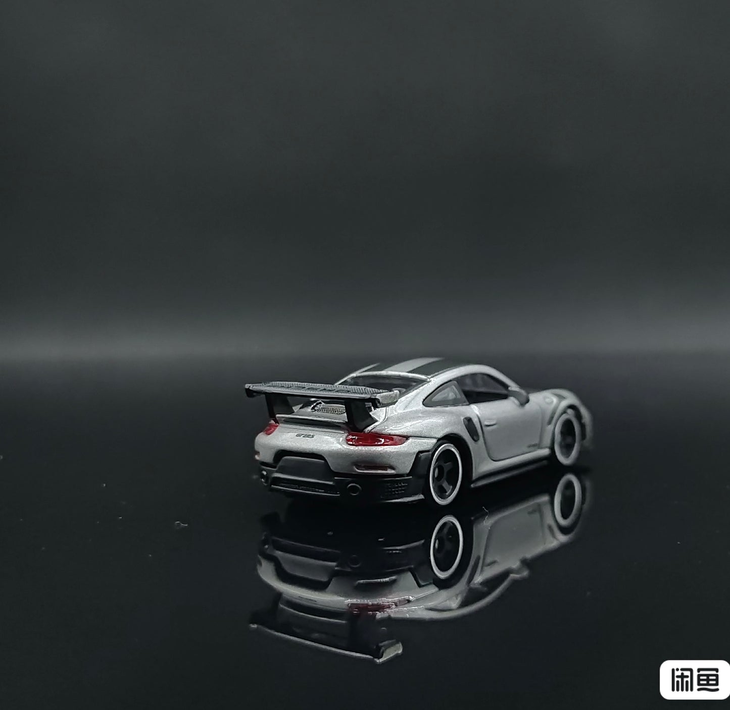 Bburago 1/64 Porsche 911 GT2 RS Modern Car Model