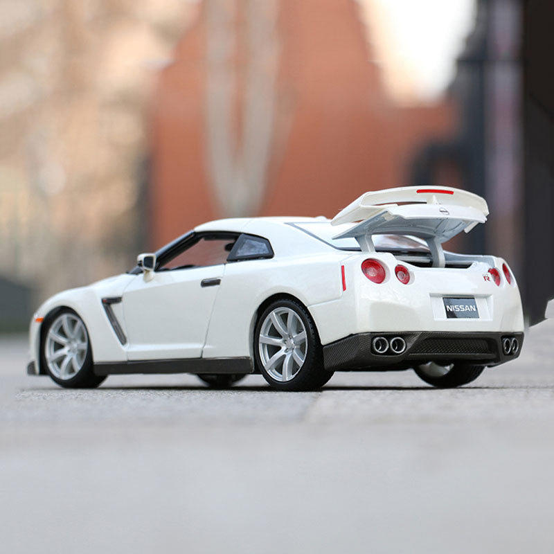 WELLY 1/36 Nissan GTR Modern Car Model