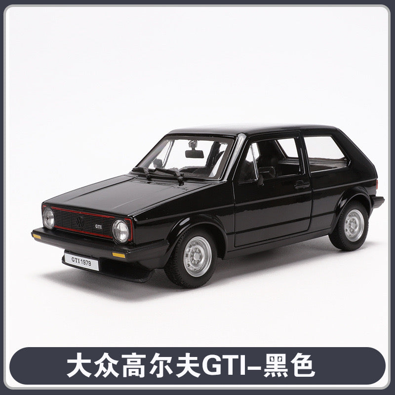 Bburago 1/24 Volkswagen Golf MK1 GTI 1979 Classic Car Model