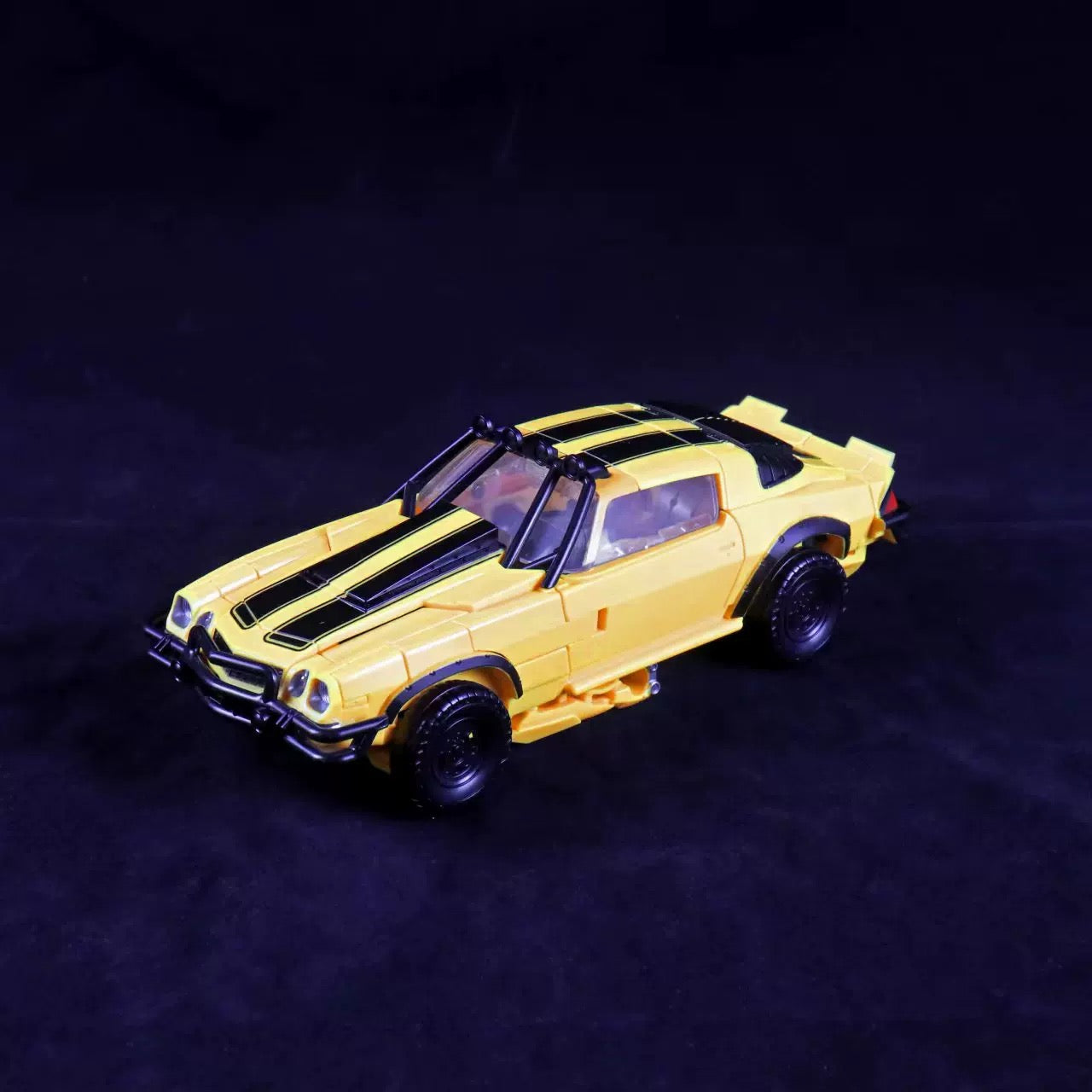 Transformer BumbleBee YellowJacket 22cm SW01 19.2cm Action Figure Toys