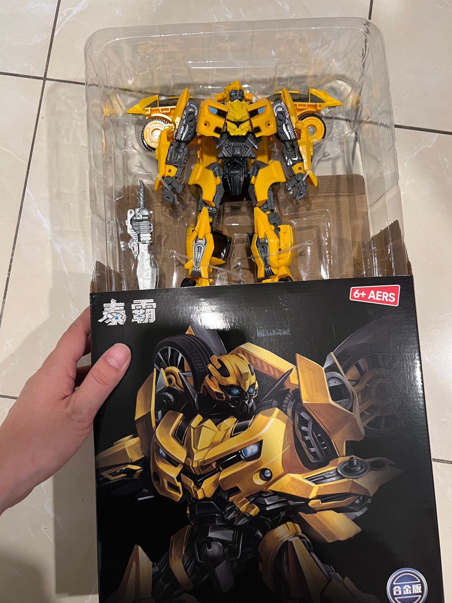 Transformer BumbleBee YellowJacket 22cm SW01 19.2cm Action Figure Toys