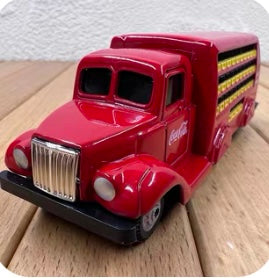 1/87 CocaCola Bottle Truck 1937 Classic Car Model