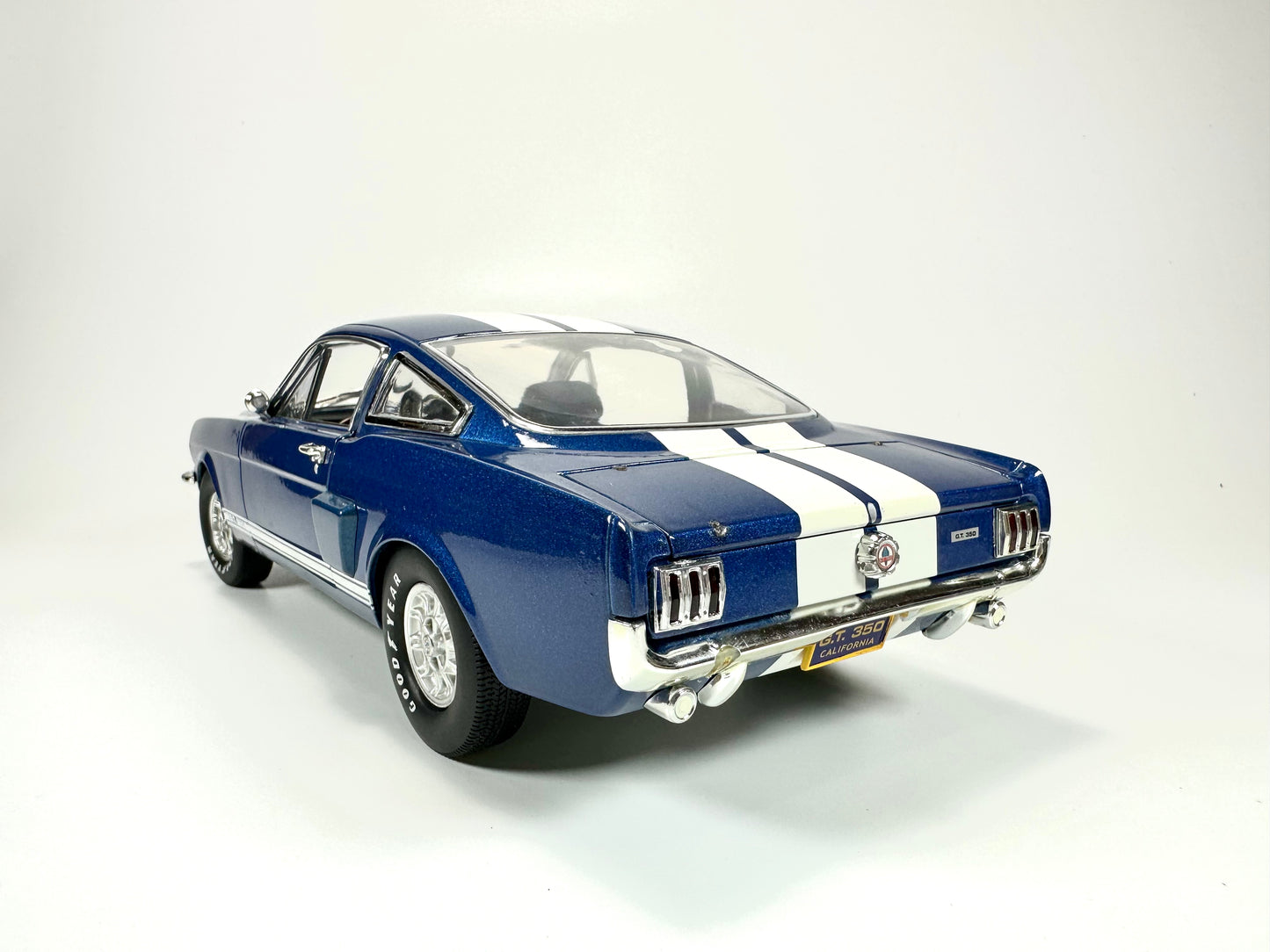 1/18 Ford Shelby GT350R Morden Car Model