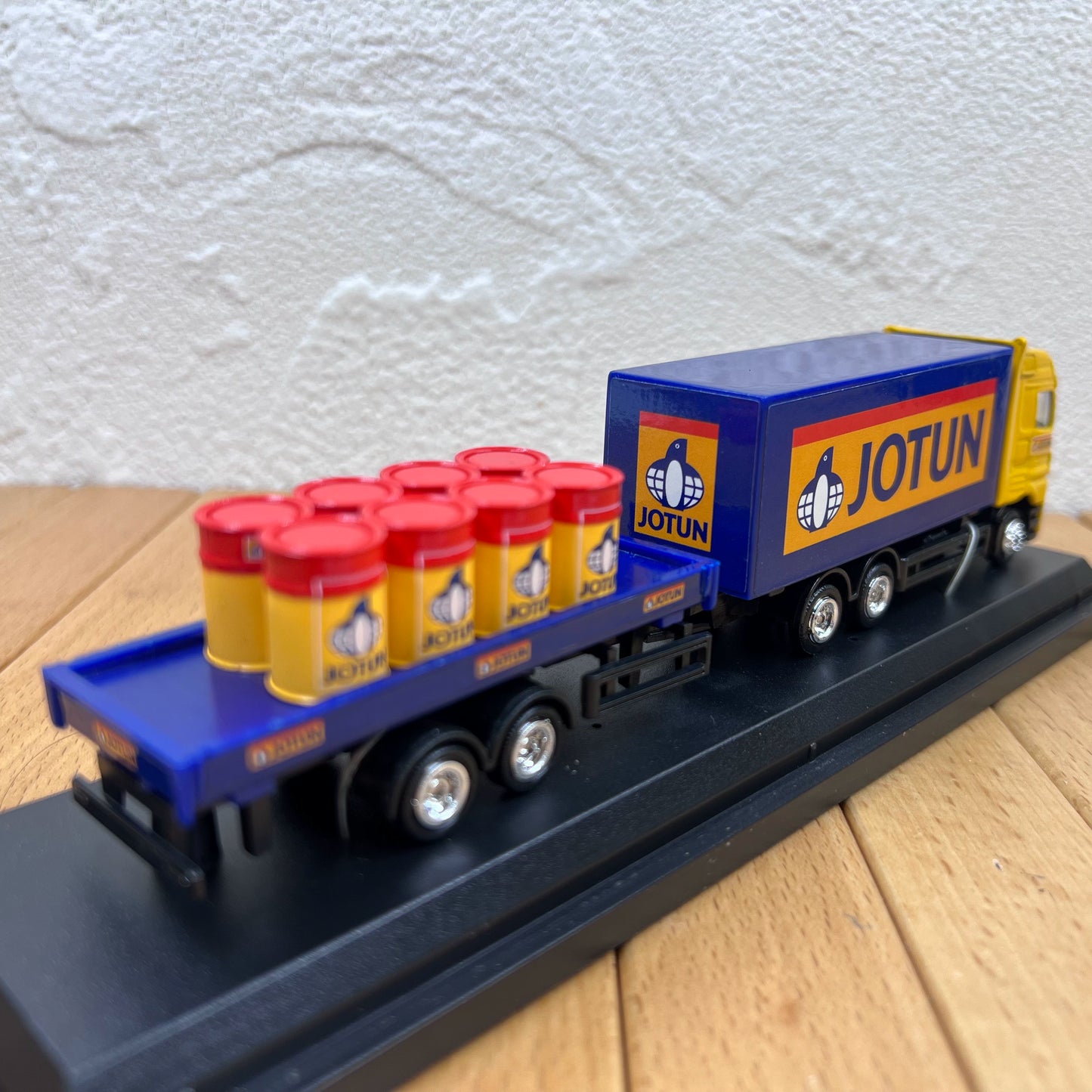 1/87 Jotun Container Truck Modern Car Model