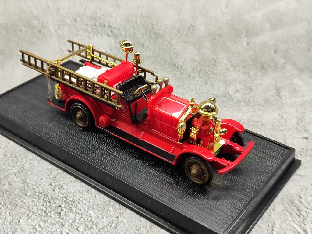 AMER 1/64 Ahrens Fox USA Fire Engine 1924 Vintage Car Model