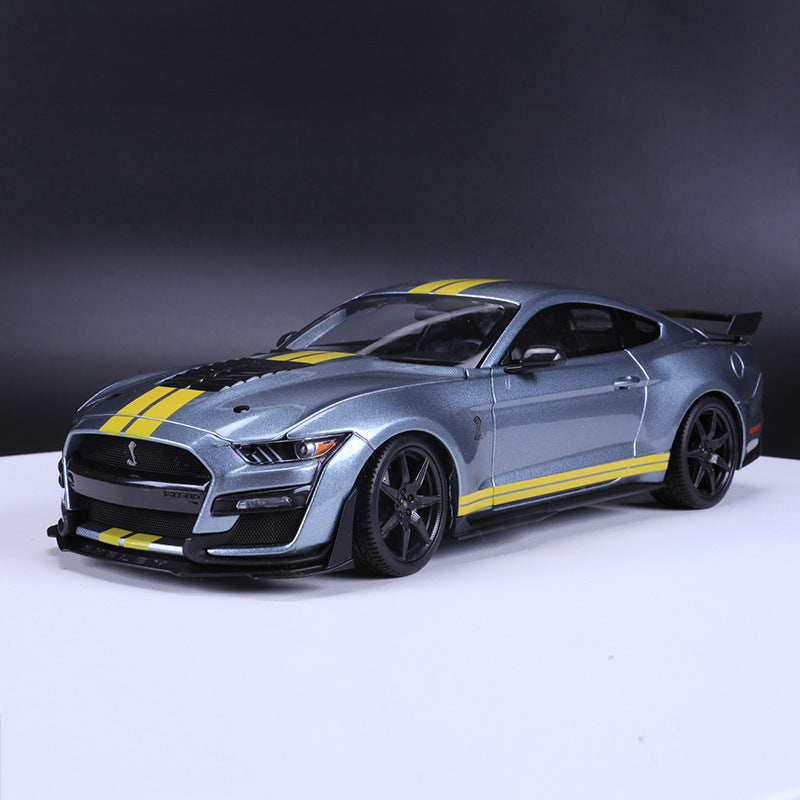 MAISTO 1/18 Ford Shelby GT500  Modern Car Model