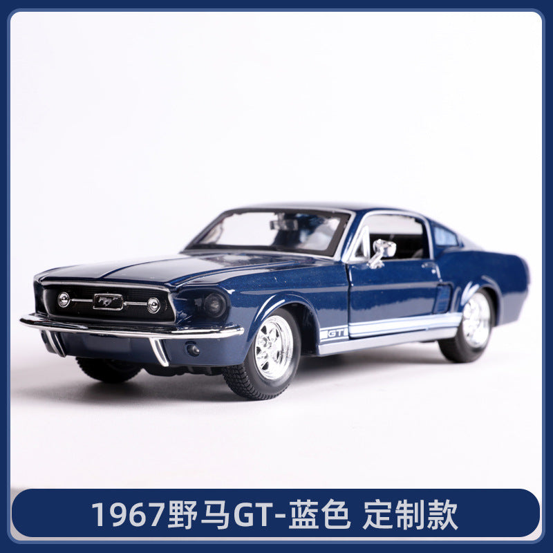 Maisto 1/24 Ford Mustang GT 1967 Collection Classic Car Model