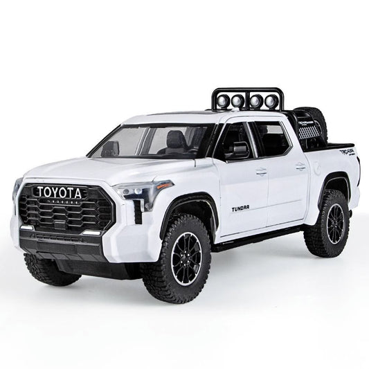 1/24 Toyota Tundra Modern Car Model