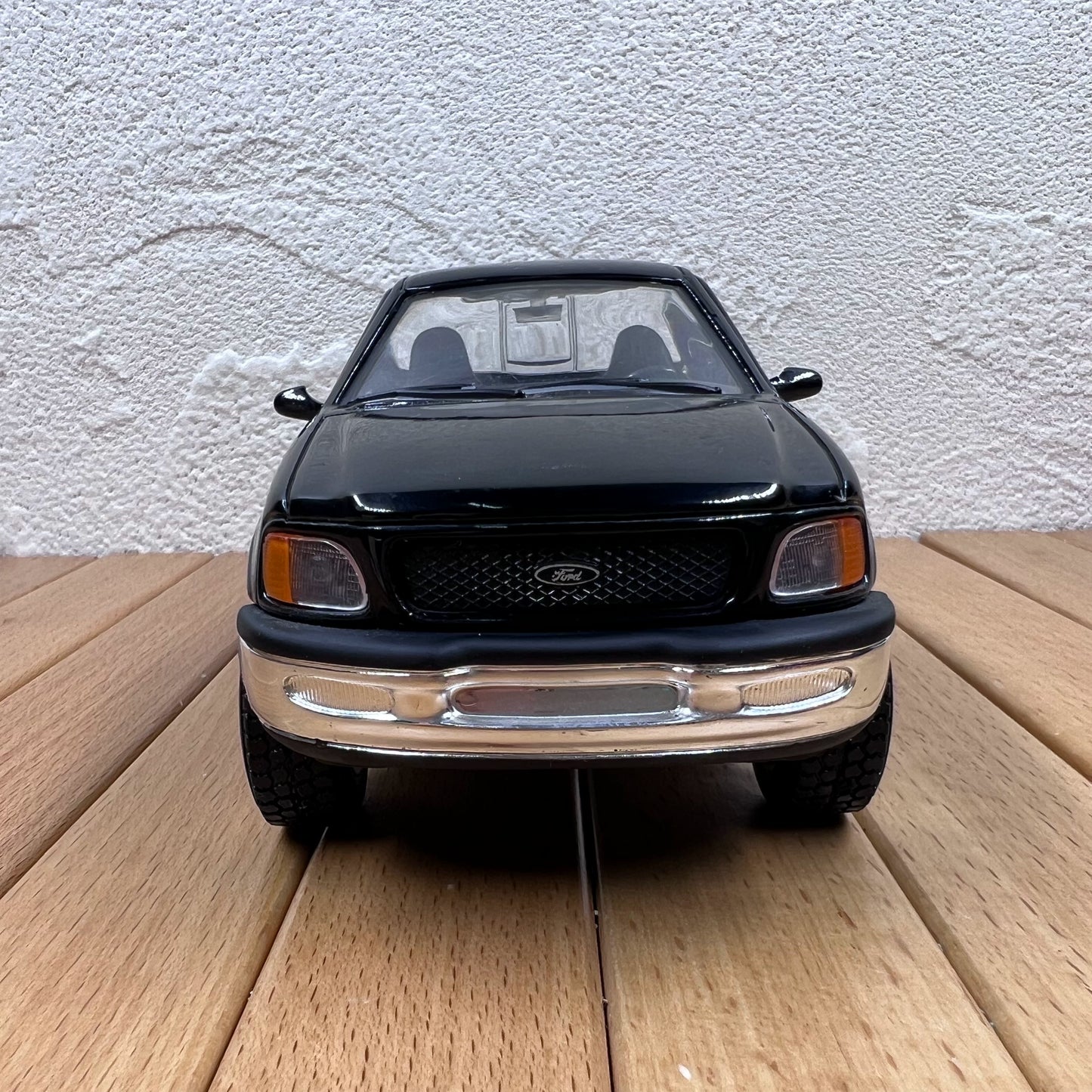 1/24 Ford F150 Pickup Truck 1998 Modern Car Model