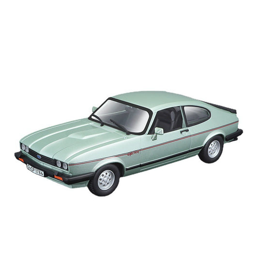 Bburago 1/24 Ford Capri 1600 GT 1982 Modern Car Model