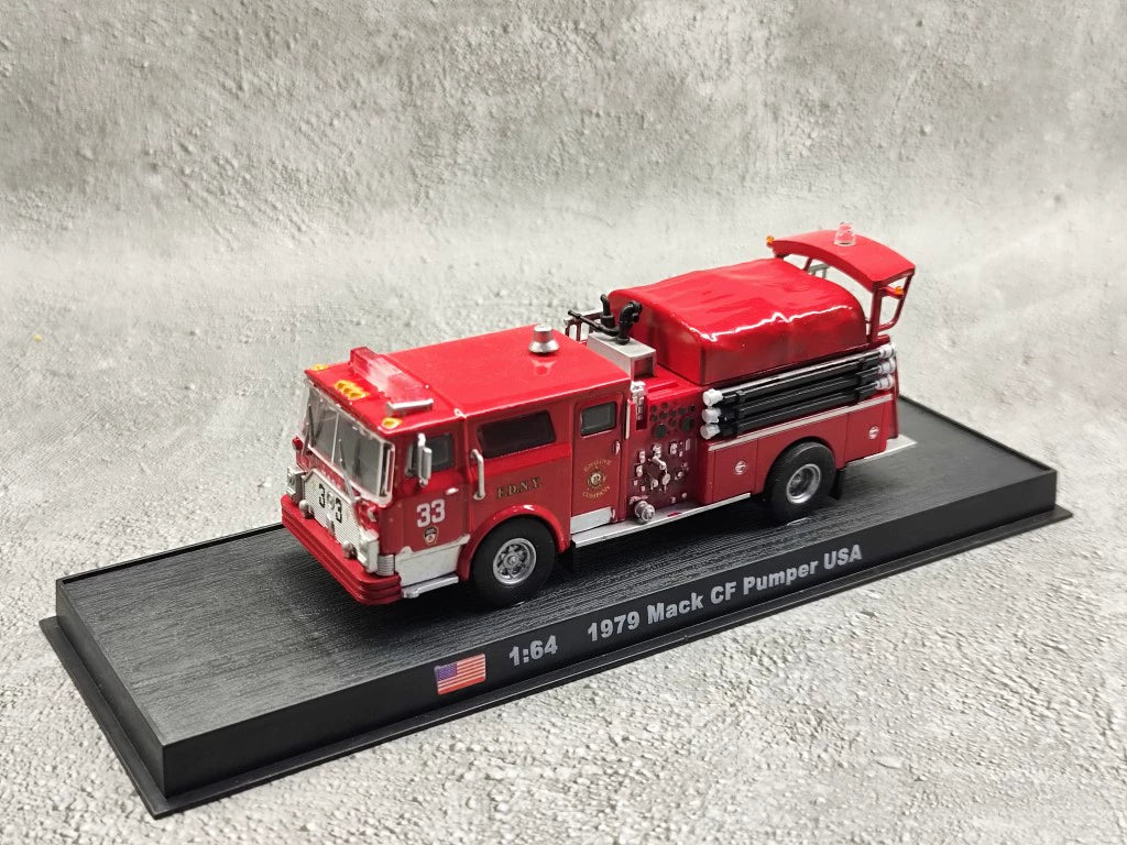 AMER 1/64 Mack CF Pumper USA Fire Engine 1979 Vintage Car Model