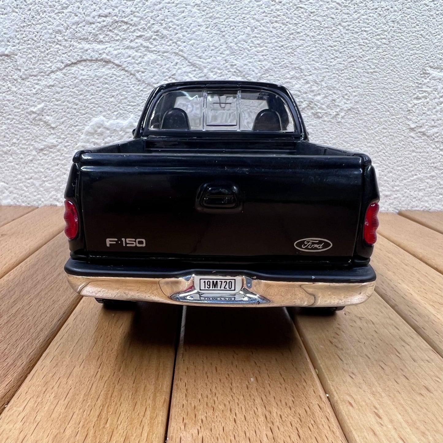 1/24 Ford F150 Pickup Truck 1998 Modern Car Model