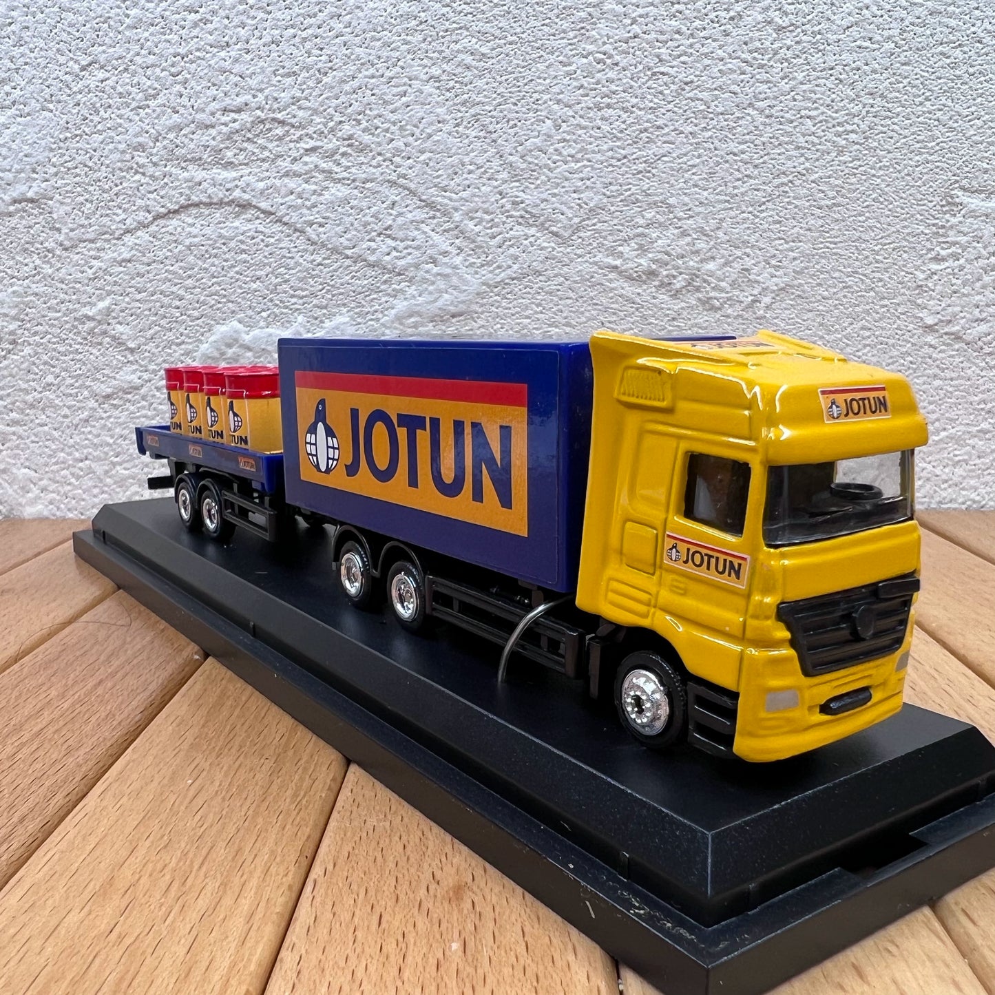 1/87 Jotun Container Truck Modern Car Model