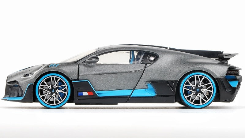 JKM 1/32 Bugatti Divo Modern Car Model