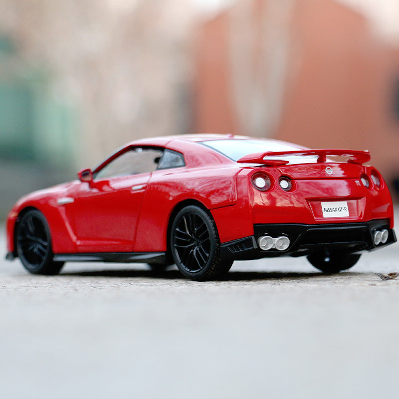 Bburago 1/24 Nissan GT-R 2017 Modern Car Model