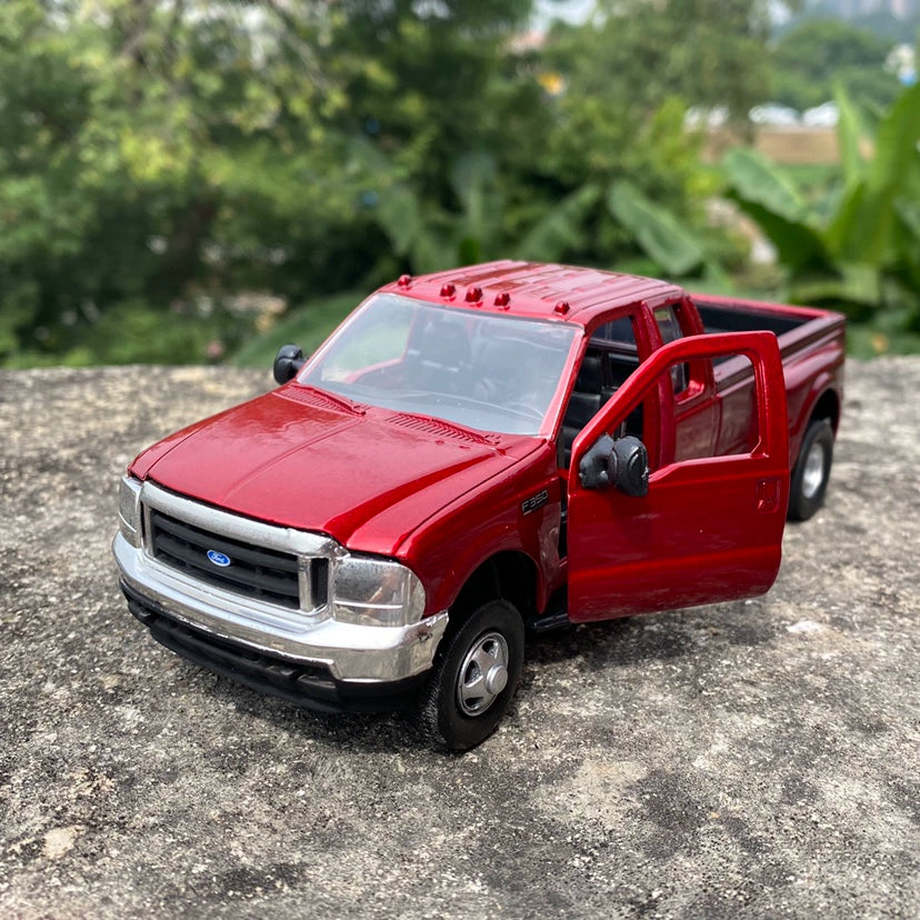 1/32 Ford F-350 Pickup Truck Morden Car Model