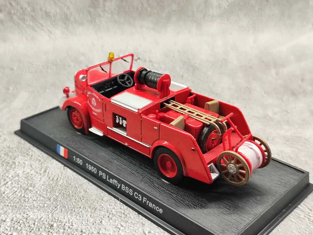 AMER 1/50 PS LAFFLY BSS C3 France Fire Engine 1950 Classic Car Model