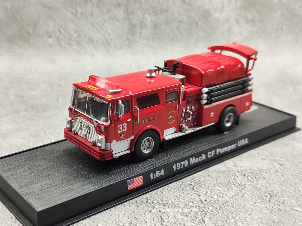 AMER 1/64 Mack CF Pumper USA Fire Engine 1979 Vintage Car Model