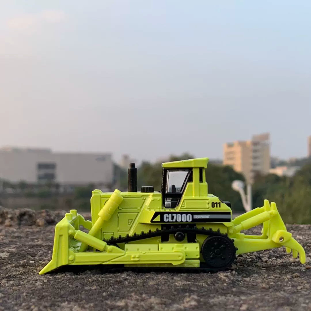 Bulldozer CL7000 Modern Car Model