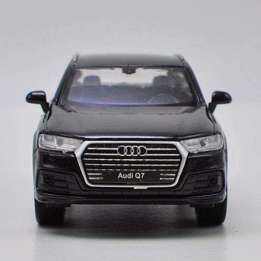 WELLY 1/36 Audi Q7 SUV Modern Car Model