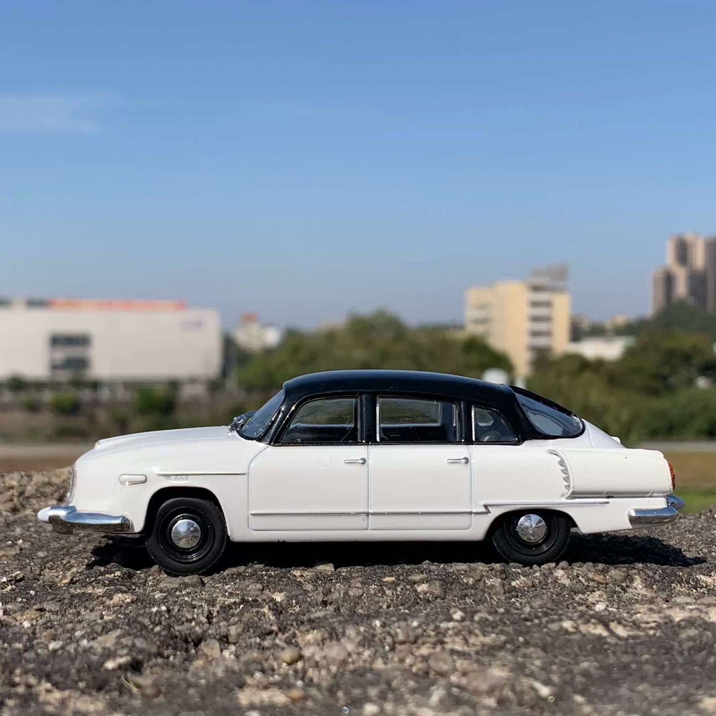 1/43 Russia Tatra 603-1 Classic Car Model