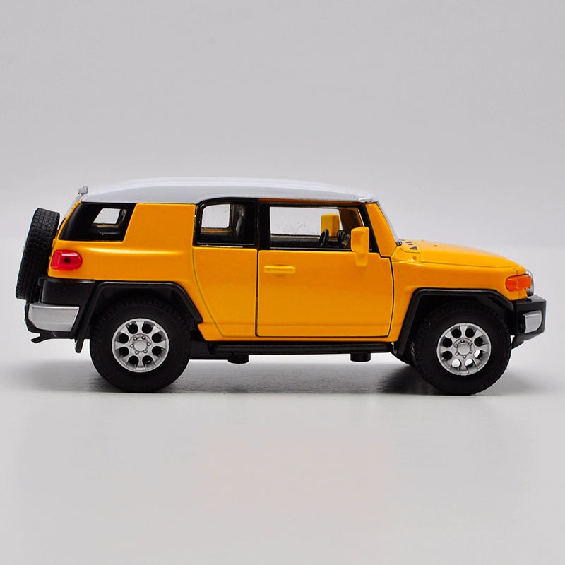 WELLY 1/36 Toyota FJ Cruiser Modern Car Model