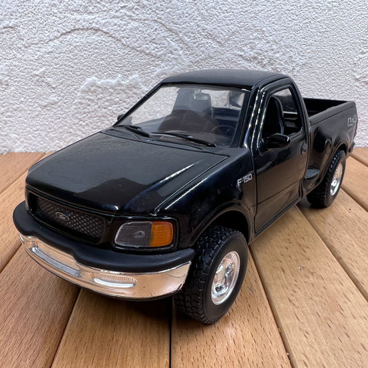 1/24 Ford F150 Pickup Truck 1998 Modern Car Model