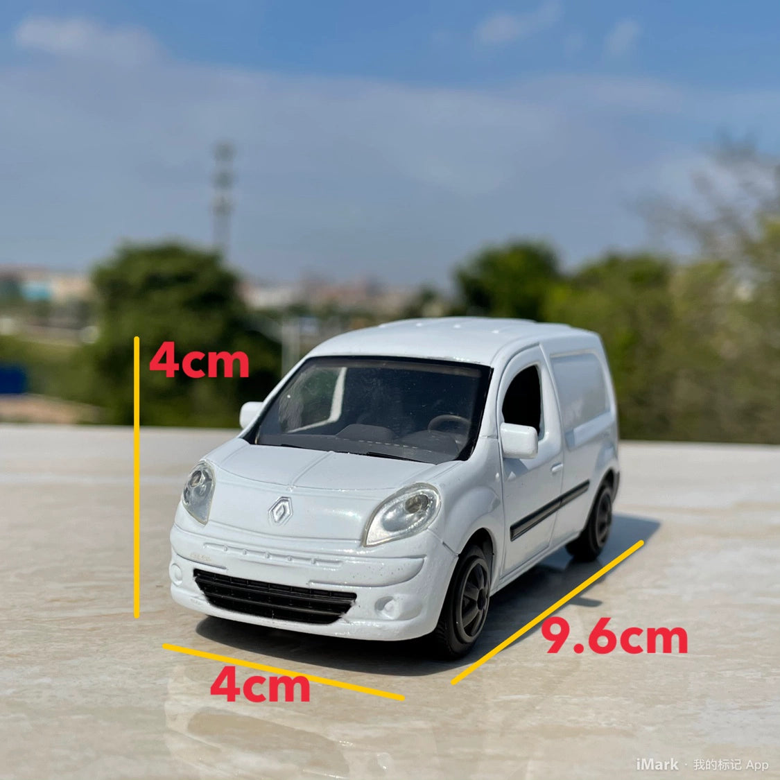 1/43 Renault Van Modern Car Model