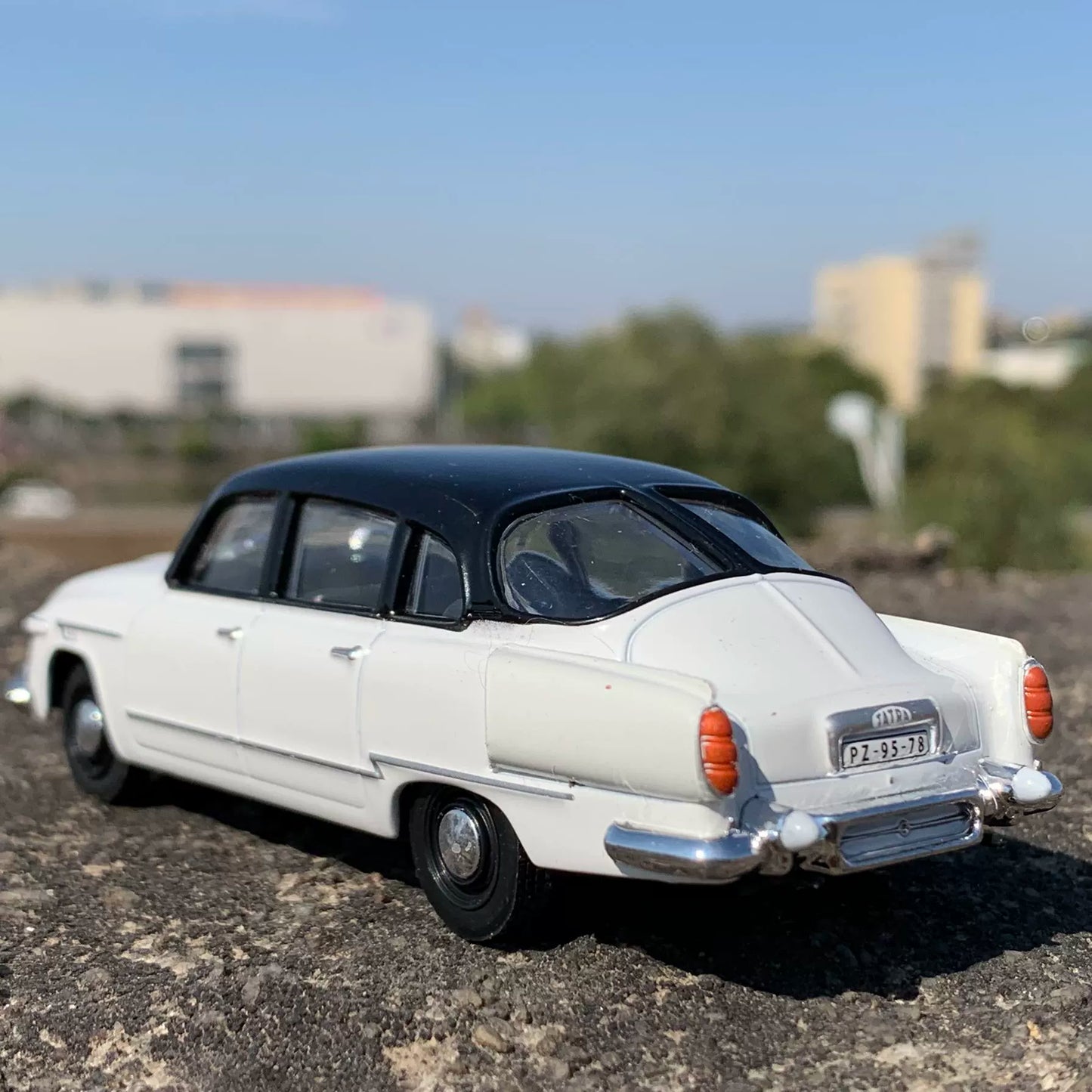 1/43 Russia Tatra 603-1 Classic Car Model