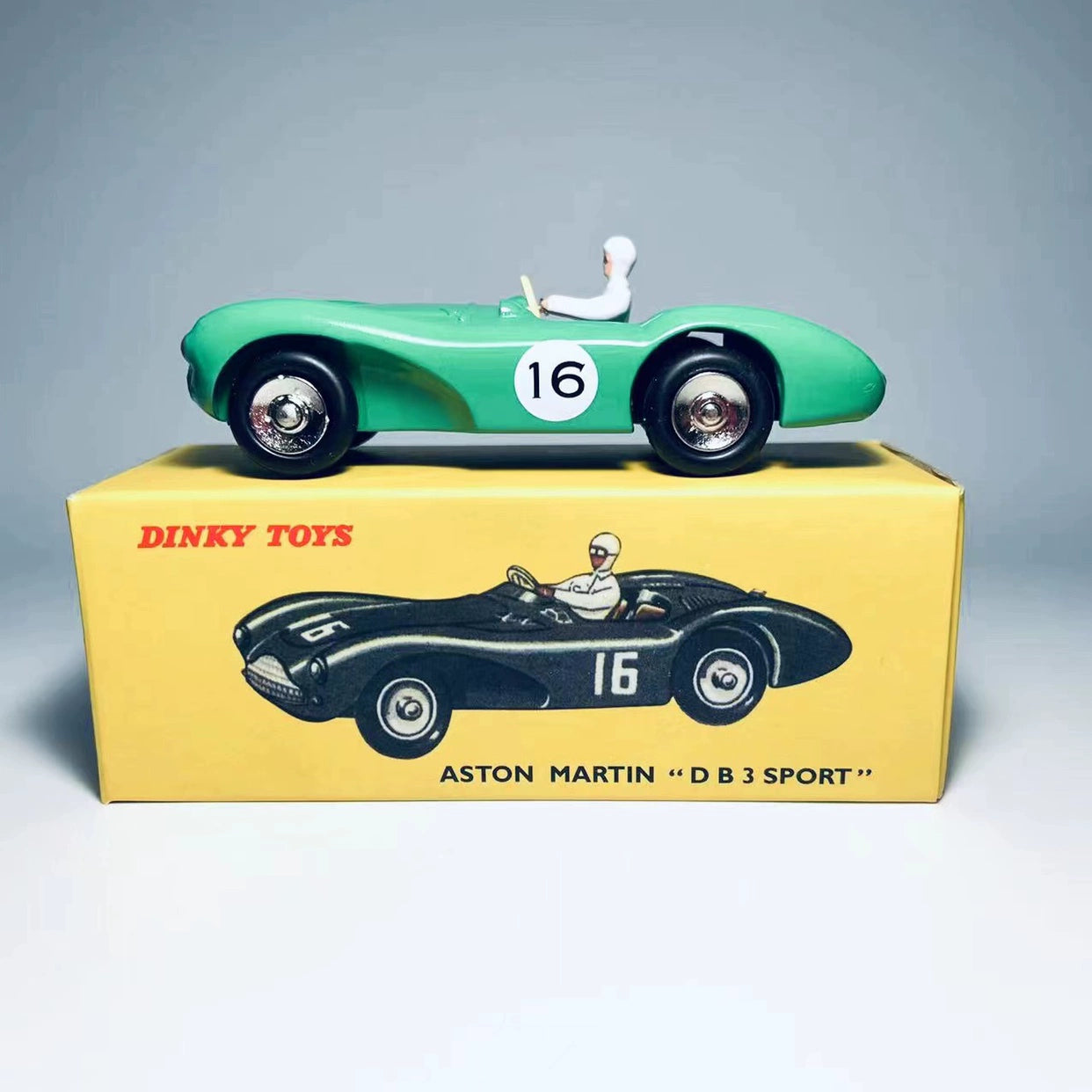 DINKY 1/43 Aston Martin "D B 3 SPORT" Classic Car Model