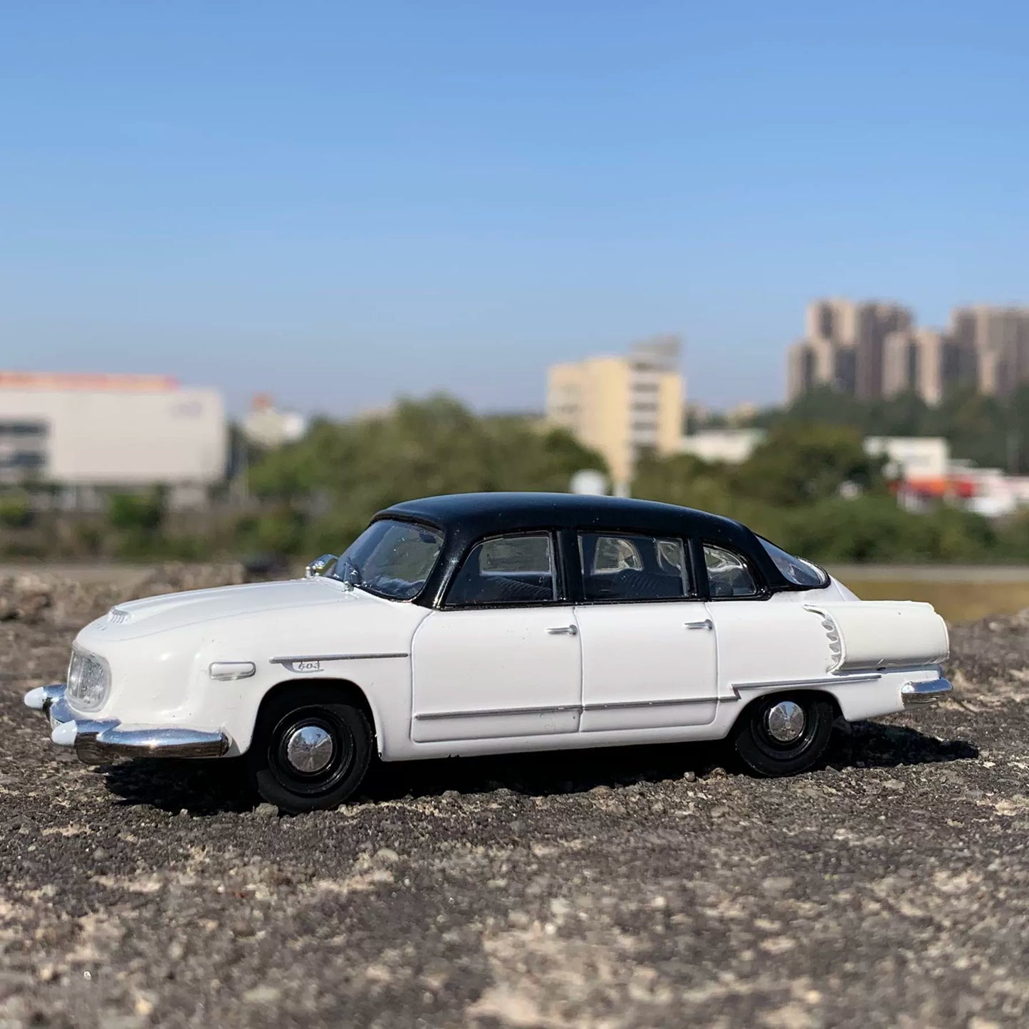 1/43 Russia Tatra 603-1 Classic Car Model