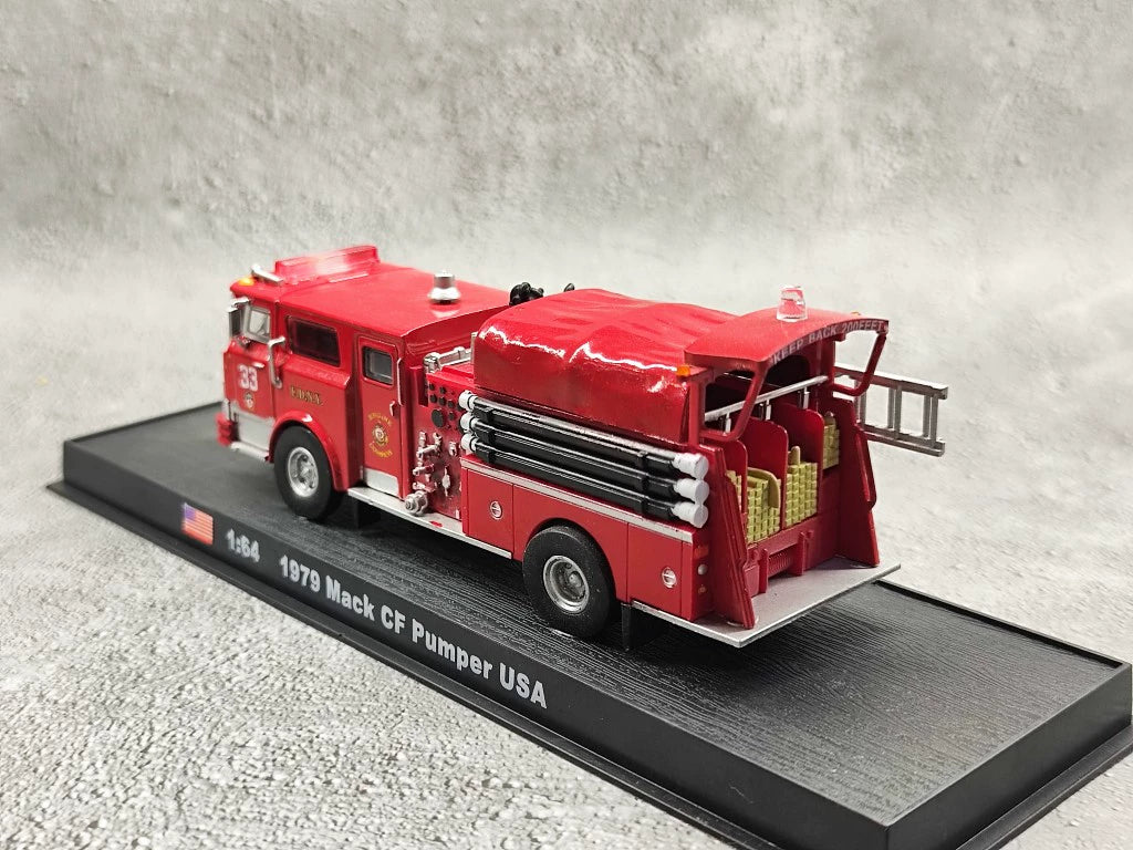 AMER 1/64 Mack CF Pumper USA Fire Engine 1979 Vintage Car Model