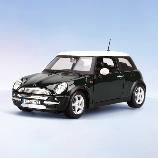 Maisto 1/24 BMW Mini Cooper 1969 Classic Car Model