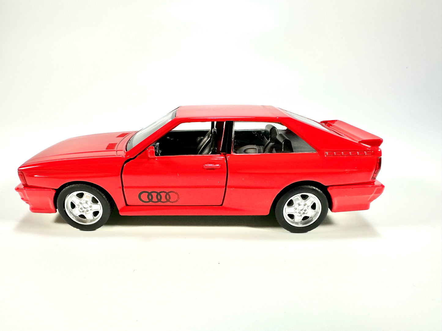 MAKEDA 1/36 Audi Quattro 1980 Modern Car Model