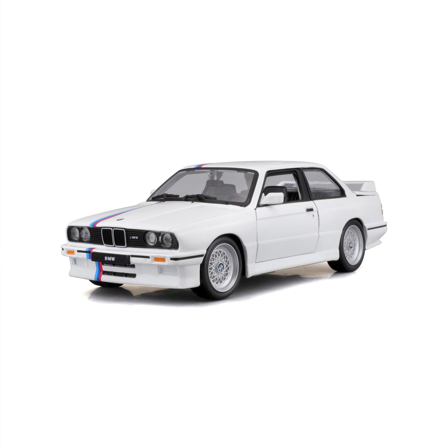 Bburago 1/24 BMW M3 E30 1988 Modern Car Model